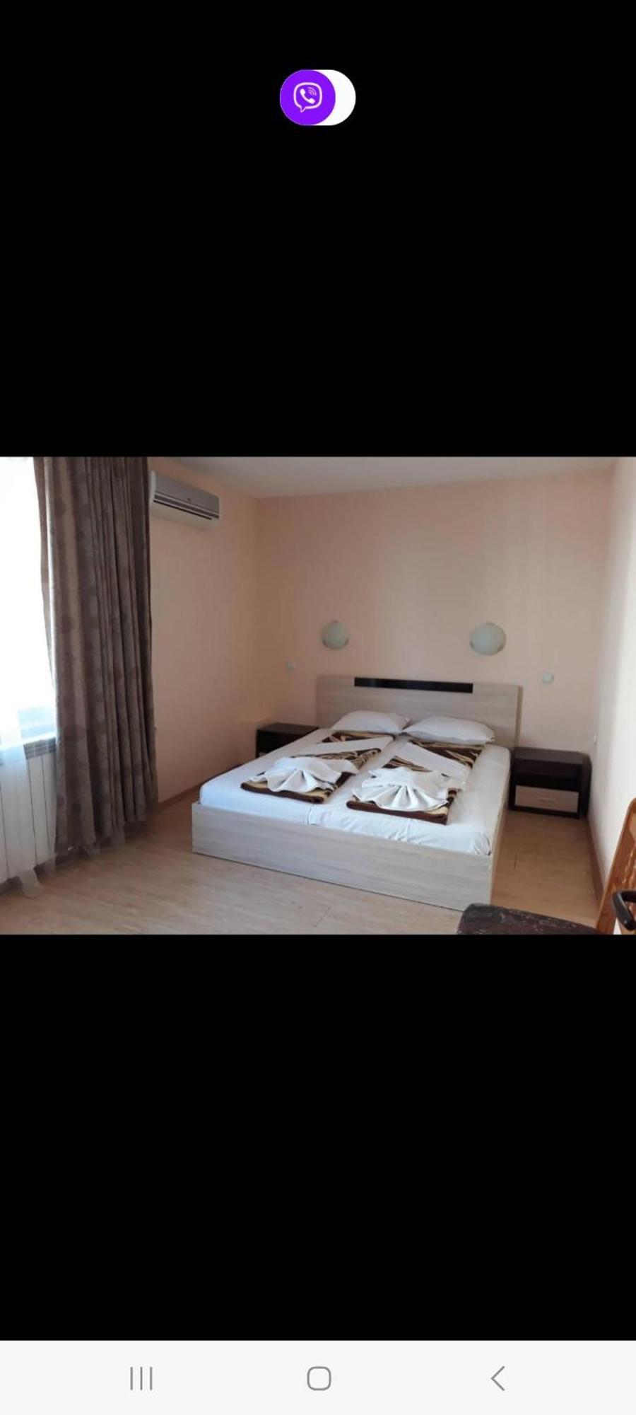 Guest House Lazur Obzor Rom bilde