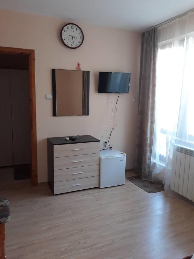 Guest House Lazur Obzor Eksteriør bilde